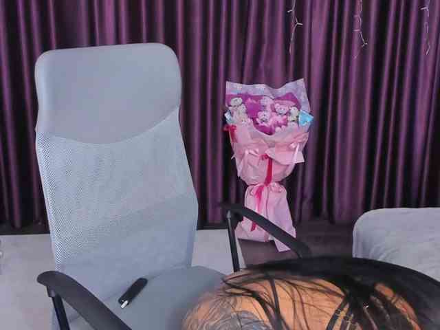 RileyNox webcam