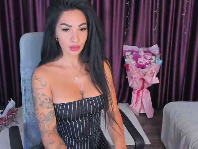 RileyNox webcam