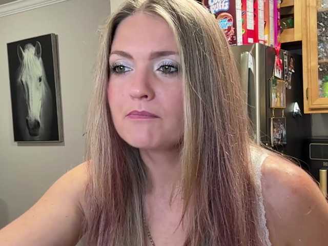 Energylovee live cam on BongaCams
