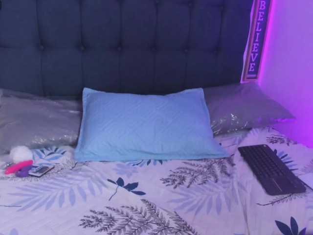 Sasha-wish live cam on BongaCams