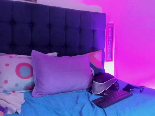 Sasha-wish live cam on BongaCams