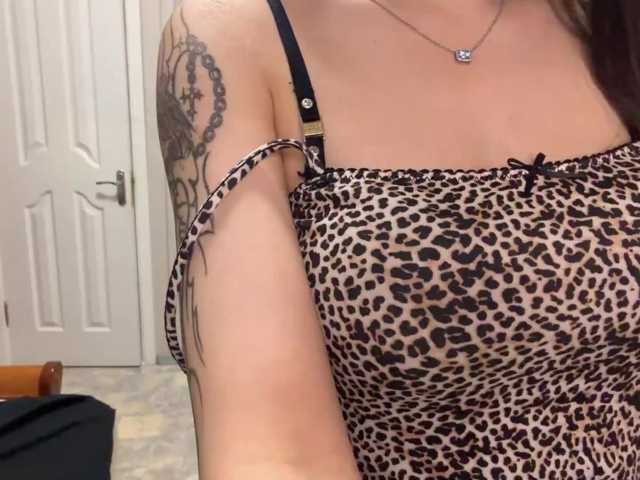 PhyliciaRobleto live cam on BongaCams
