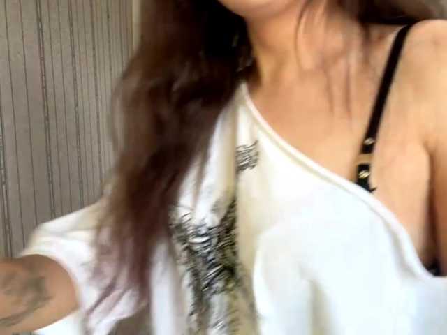 PhyliciaRobleto live cam on BongaCams