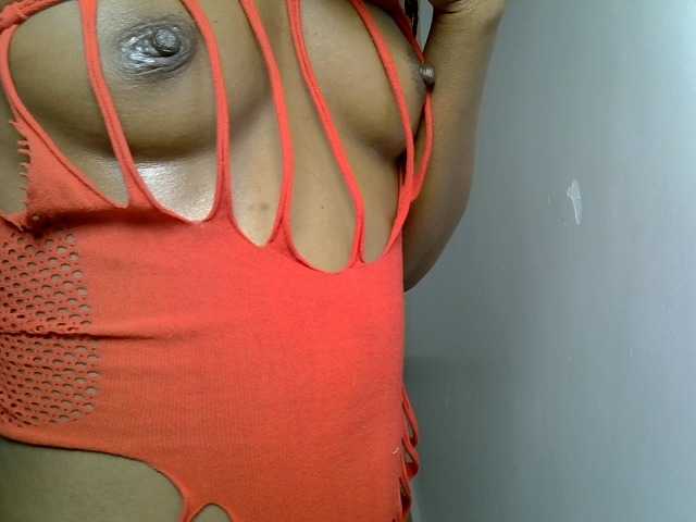 Dinah-6 live cam preview