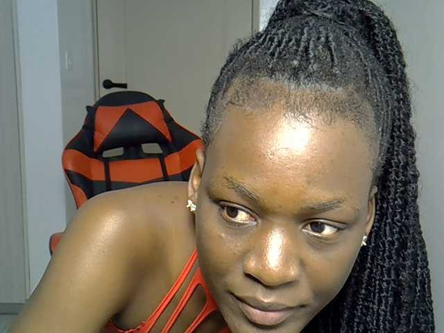 Dinah-6 live cam