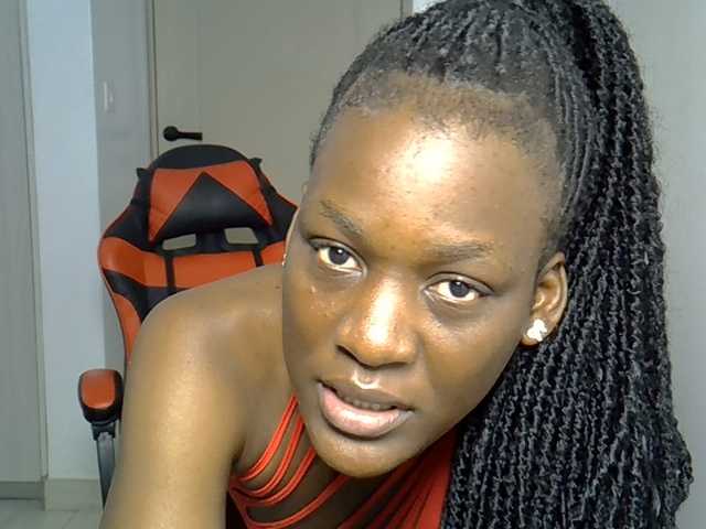 Dinah-6 live cam