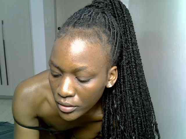Model: Dinah-6
