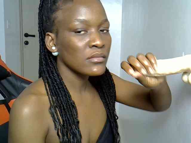 Model: Dinah-6