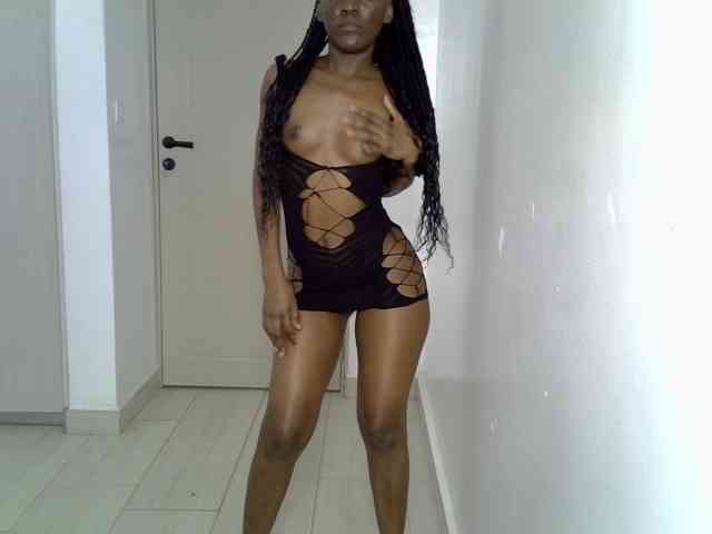 Model: Dinah-6