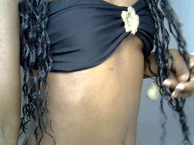 Model: Dinah-6