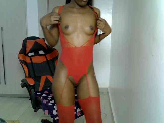 Model: Dinah-6
