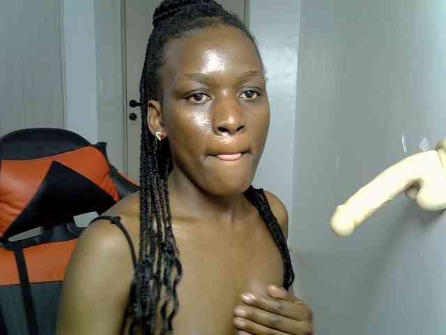 Model: Dinah-6