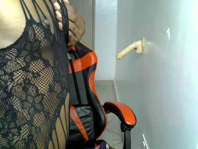 Dinah-6