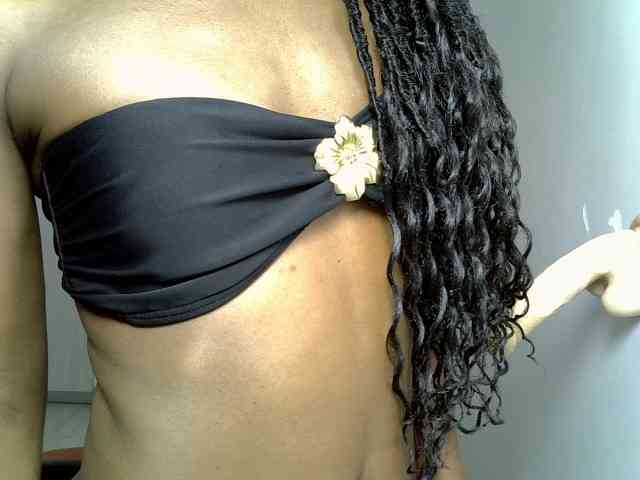 Model: Dinah-6