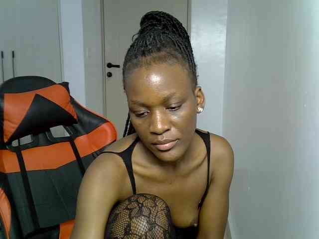 Model: Dinah-6