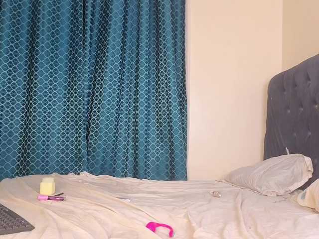 Chantel-Shanice live cam on BongaCams