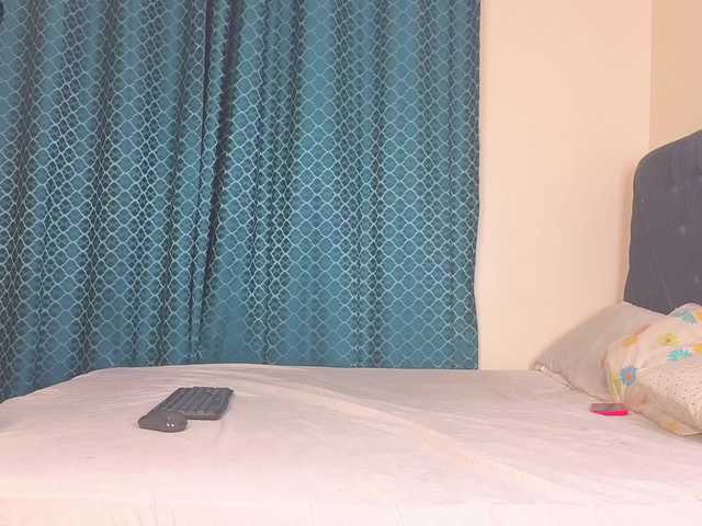 Chantel-Shanice live cam on BongaCams