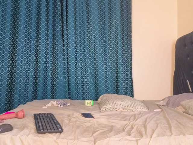 Chantel-Shanice live cam on BongaCams