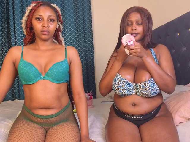Chantel-Shanice live cam on BongaCams