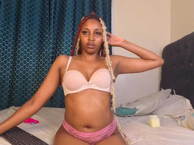 Chantel-Shanice live cam on BongaCams