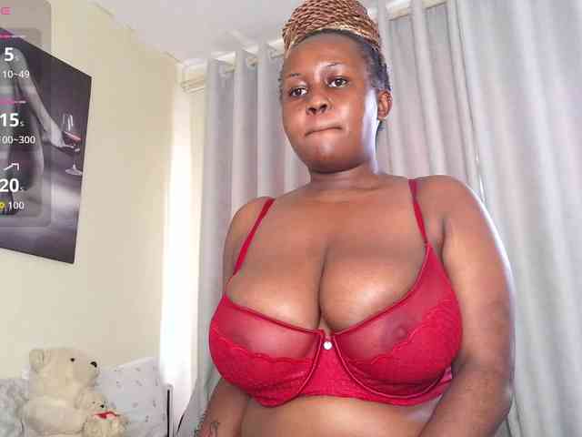 Sky-Foxxx Live Webcam on BongaCams