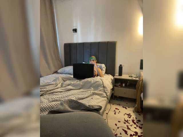 Hosese, 24 y/o - Live Cam on BongaCams