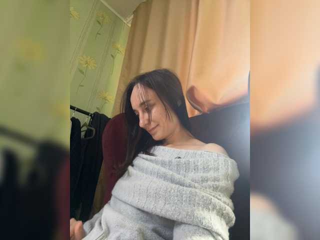 MBonie live cam