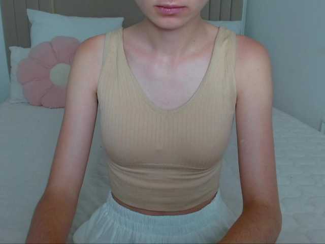 Nastenka77 live cam on BongaCams