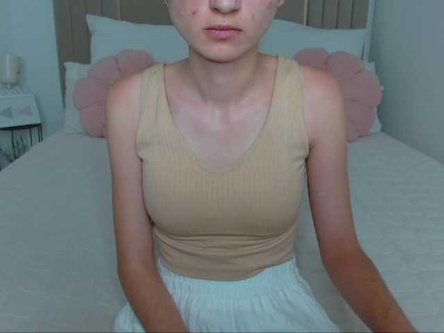 Nastenka77 live cam on BongaCams