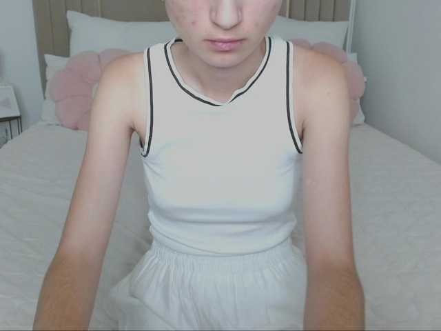 Nastenka77 live cam on BongaCams