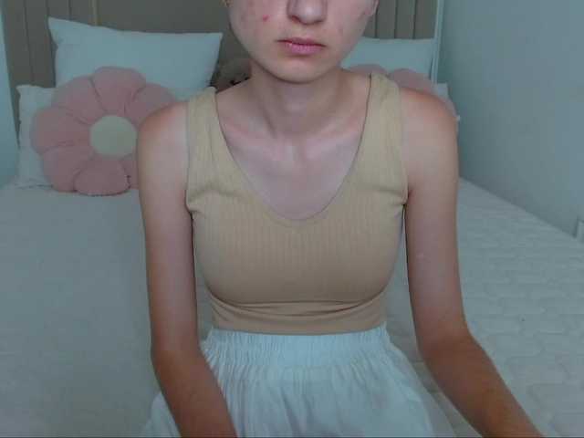 Nastenka77 live cam on BongaCams