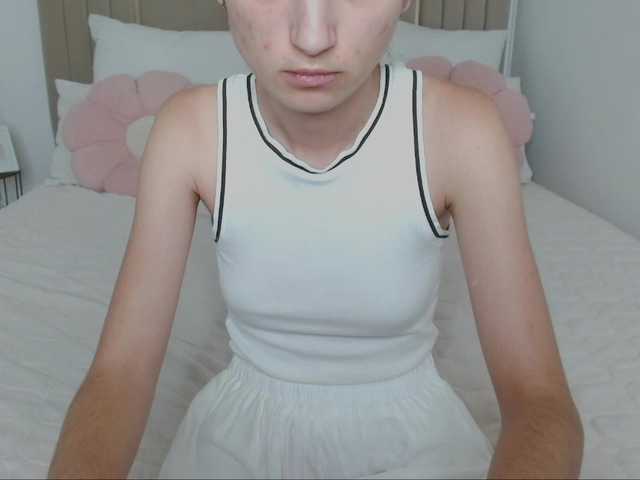 Nastenka77 live cam on BongaCams