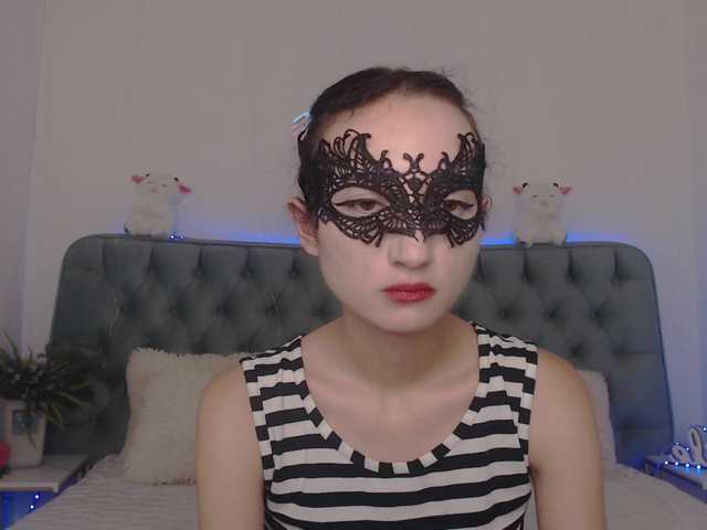Nastenka77 live cam on BongaCams