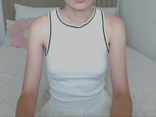 Nastenka77 live cam on BongaCams