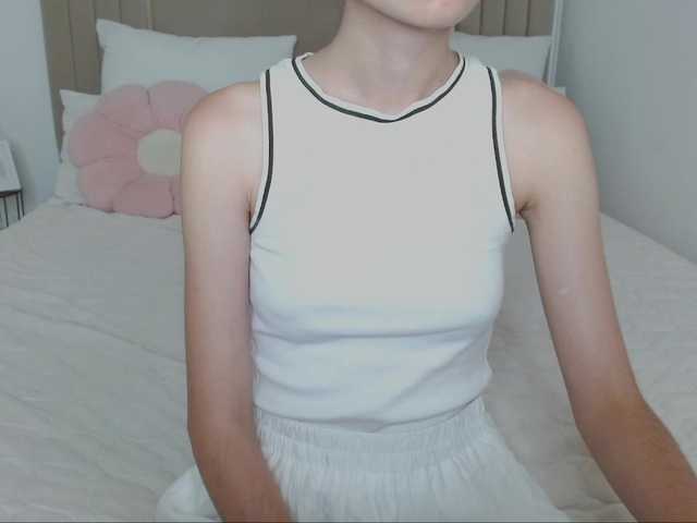Nastenka77 live cam on BongaCams