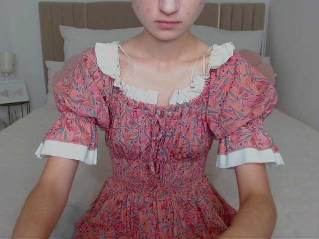 Nastenka77 live cam on BongaCams