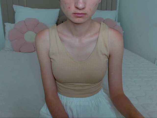 Nastenka77 live cam on BongaCams