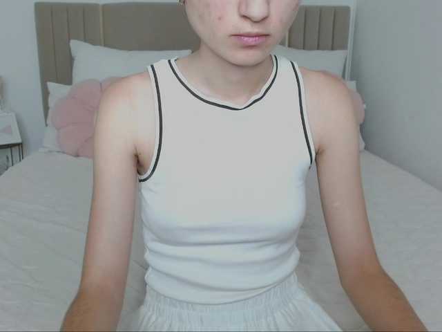 Nastenka77 live cam on BongaCams