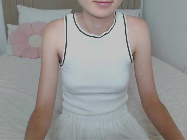 Nastenka77 live cam on BongaCams