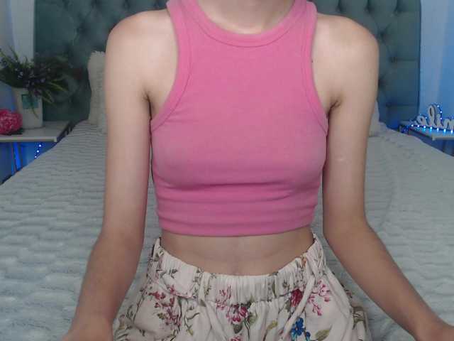 Nastenka77 live cam on BongaCams