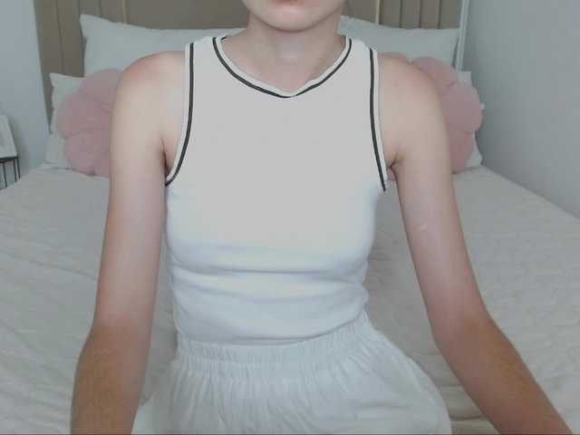 Nastenka77 live cam on BongaCams