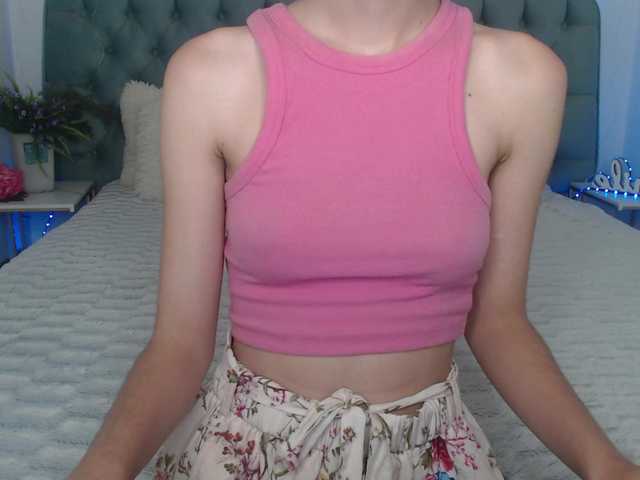 Nastenka77 live cam on BongaCams
