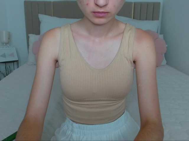 Nastenka77 live cam on BongaCams