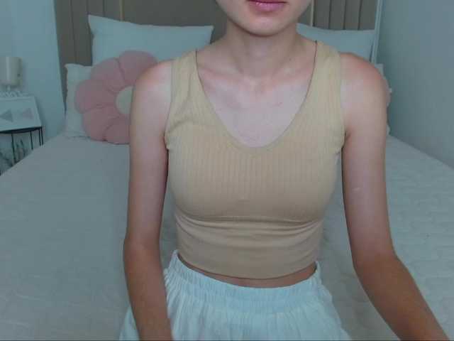 Nastenka77 live cam on BongaCams