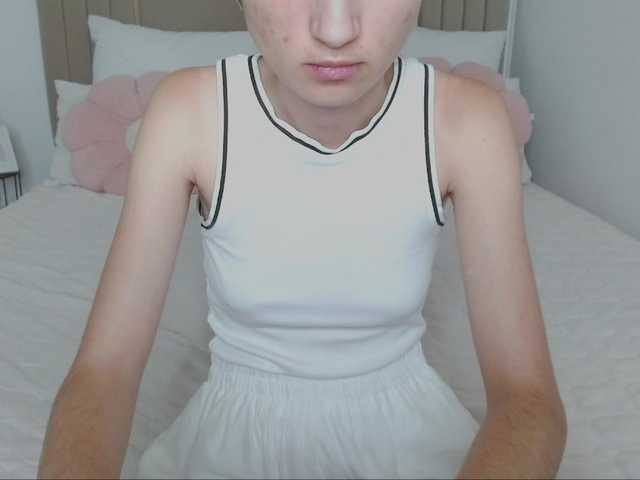 Nastenka77 live cam on BongaCams