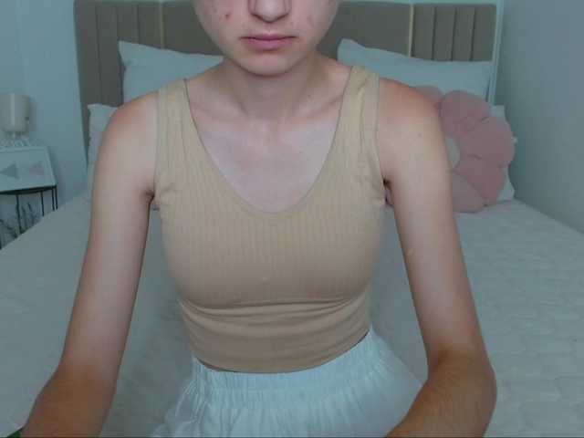 Nastenka77 live cam on BongaCams
