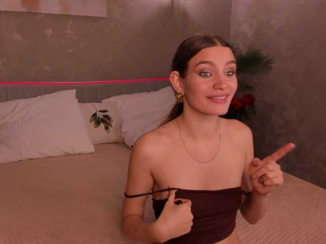 arisollis live cam on BongaCams