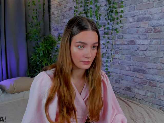 arisollis live cam on BongaCams
