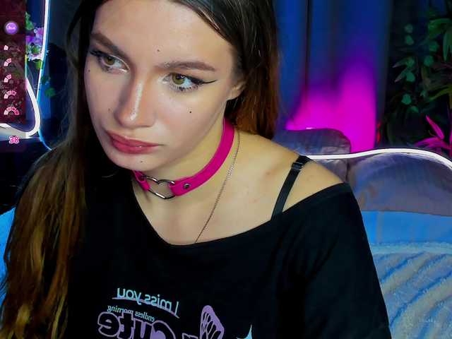 arisollis live cam on BongaCams