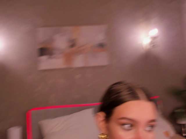 arisollis live cam on BongaCams